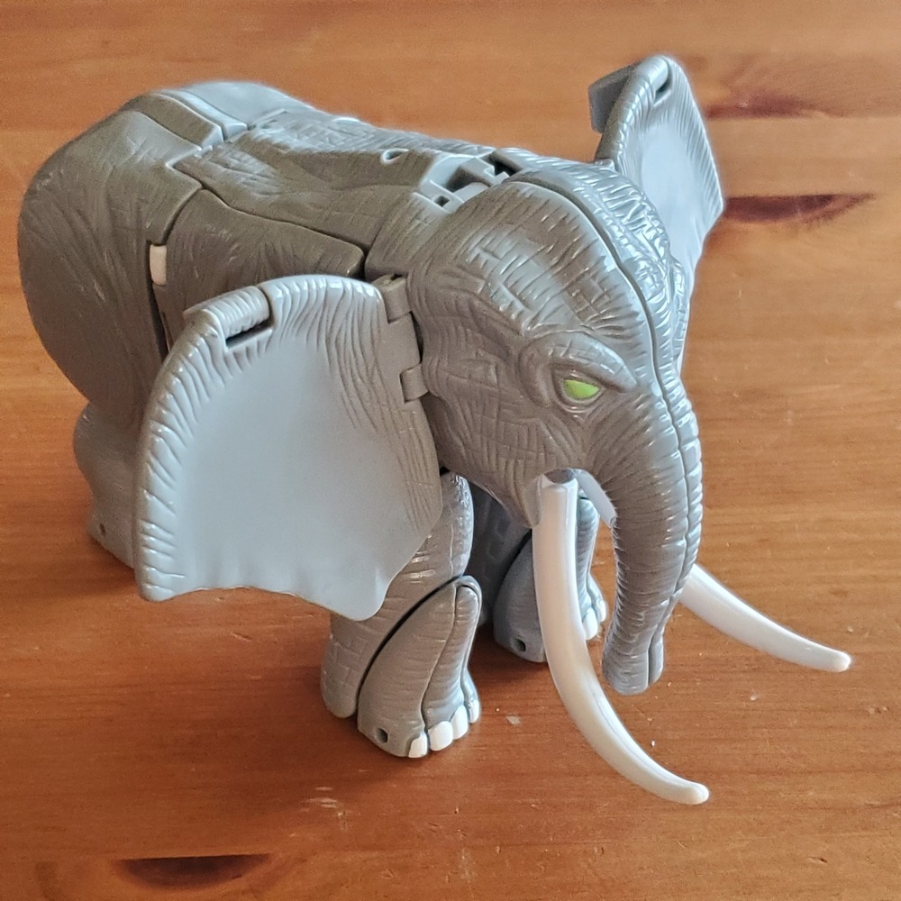 Hasbro Transformers Beast Wars MAGNABOSS IRONHIDE Elephant 1997 w/Tusks Complete - Picture 2 of 9